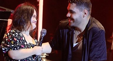 Emir Can İğrek'in konserinde duygusal anlar