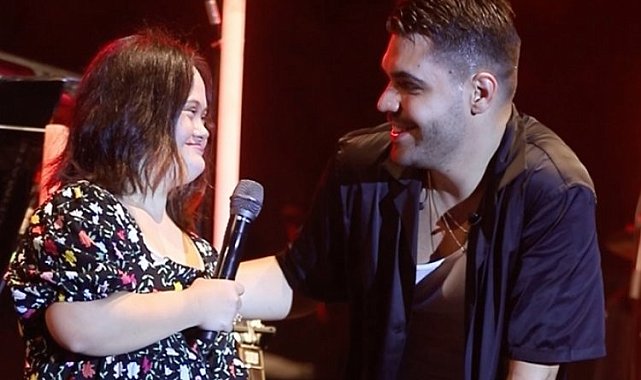 Emir Can İğrek'in konserinde duygusal anlar
