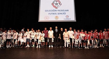 Geleceğin Yıldızları madalyalarını aldı