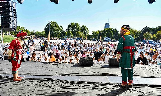 Hacivat Karagözlü sünnet şöleni