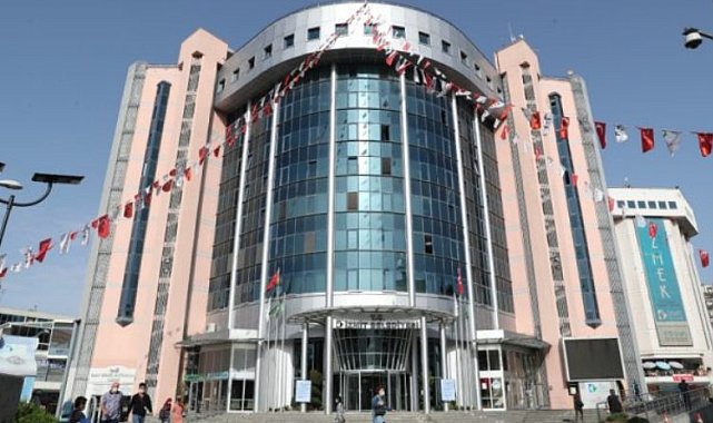 İzmit'te EYT tazminatlarının tamamı ödendi