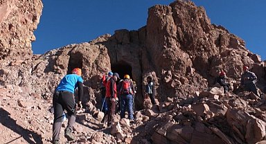 Kayseri Erciyes'te zirve tırmanışına geri sayım
