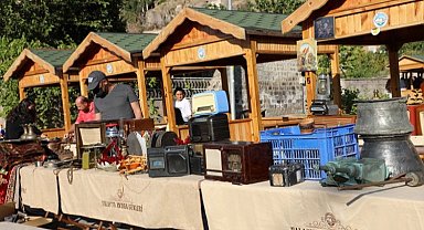 Kayseri Talas'ta Antika Pazarı'na yoğun ilgi