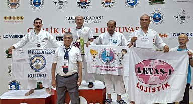 Keşanlı karatecilerden Gemlik derecesi