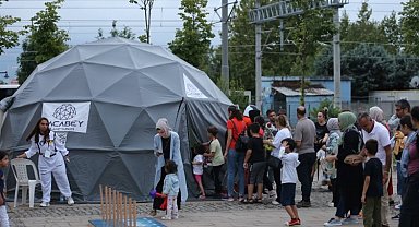 Kocaelili çocuklar gökyüzüne dokundu