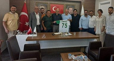 Küçük Ayasofyaspor'dan siyasilere ziyaret