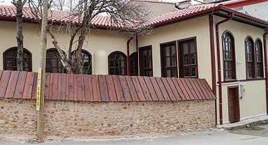 Kütahya'da Gözüm Sultan Tekke ve Türbesi ziyarete açılıyor