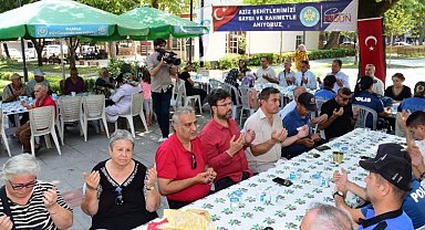 Manisa kahraman şehitlerini unutmuyor