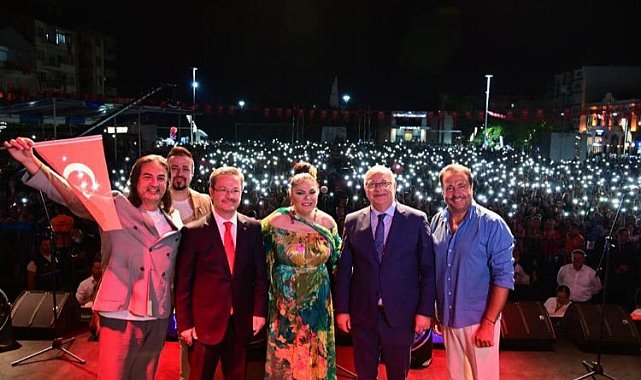 Manisa'da İzel-Çelik-Ercan'la nostalji rüzgarı