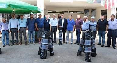 Manisa'da üzüm üreticilerine destek sürüyor