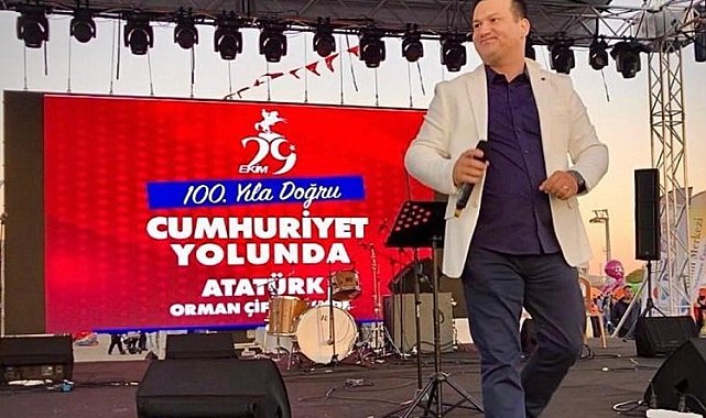 Mithat Güven'in Zafer Marşı coşkuyla dinleniyor