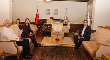 Nevşehir eski Valisi'nden Mehmet Savran'a veda