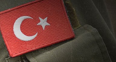 Pençe Kilit'te arazide kayarak düşen asker şehit oldu!