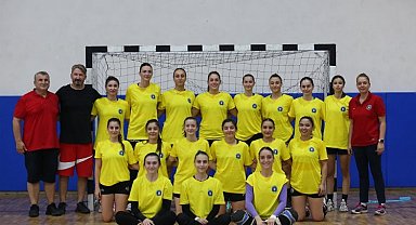 Poyrazın Kızları ilk maçına Eskişehir'de çıkıyor