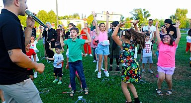 Sakarya'da çocuklar eğlencenin zirvesindeydi