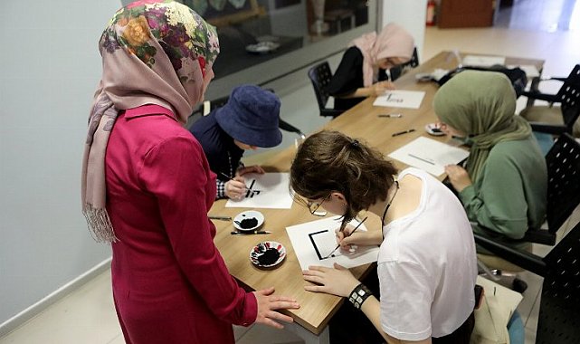 Sakarya'daki atölyeler gençlerin ilgi odağı oldu