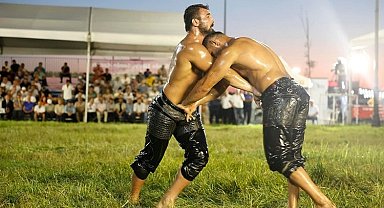 Şile yağlı güreşleri coşkuyla başladı