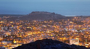 Toprakkale'ye seyir terası