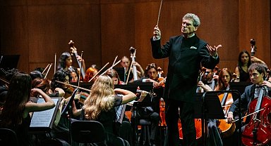 Türkiye Gençlik Filarmoni Orkestrası'nın turnesi başladı