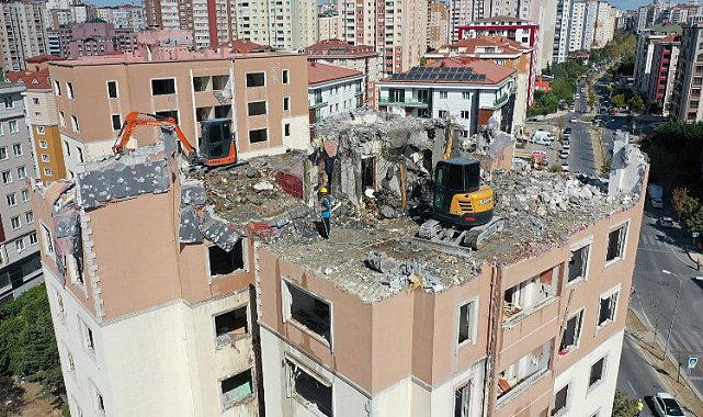 Beylikdüzü'nde kentsel dönüşüm sürüyor