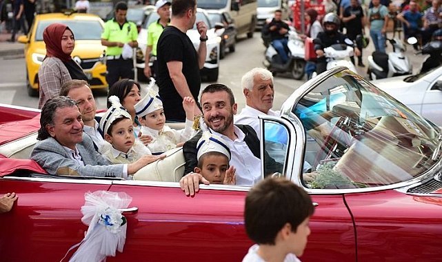 Bursa Kestel Belediyesi'nden coşkulu sünnet şöleni