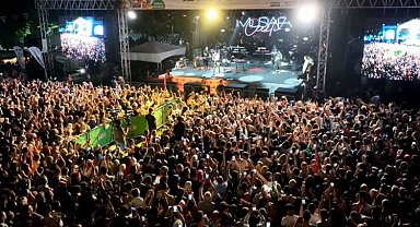 Bursa'da hem doyuran, hem coşturan lezzetler