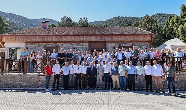 Büyükşehir'den esnaf odalarına dev destek