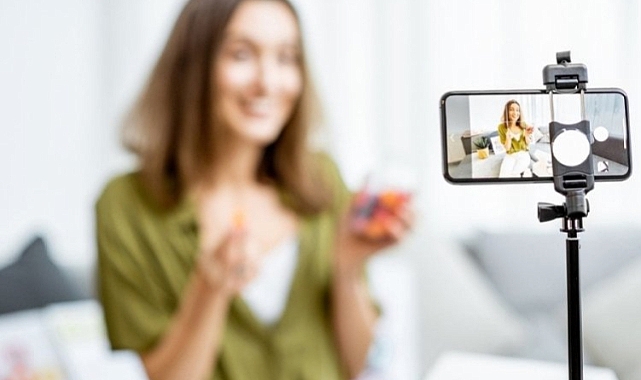 Gençlerin yüzde 57'si 'influencer' olmak istiyor