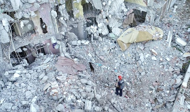 Gerçek enkazda deprem tatbikatı