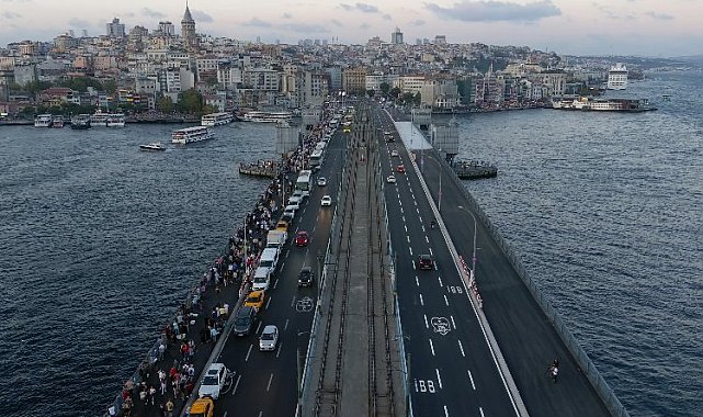 İstanbulluların Galata Köprüsü sevinci