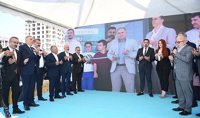 Kayserili hayırseverler örnek oluyor