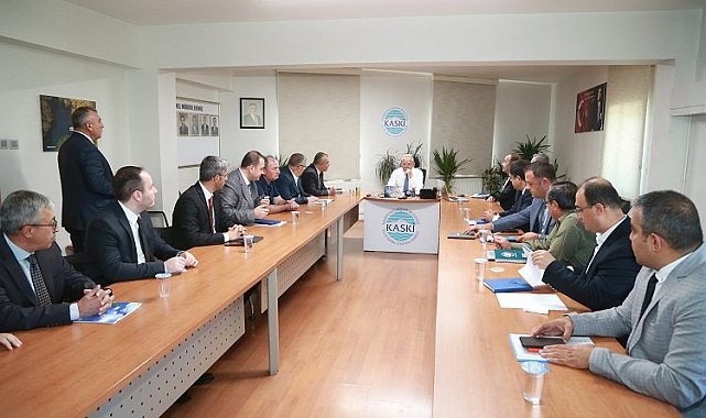 Memduh Büyükkılıç'tan KASKİ zirvesi