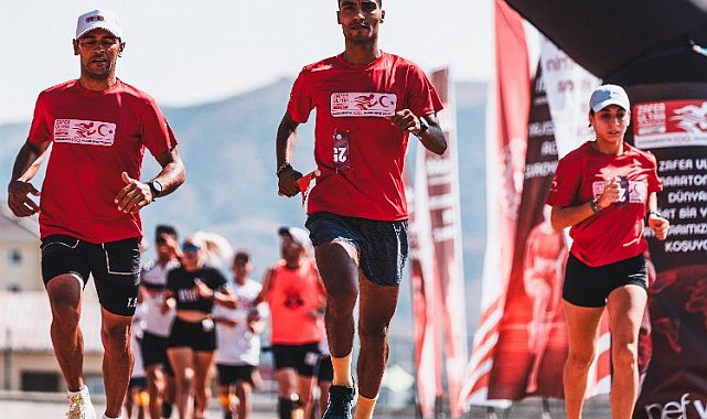 Sanal koşu rekoruyla sınırları aştılar