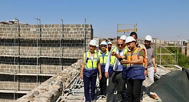 Urfa Kapı'da restorasyon çalışmaların sürüyor