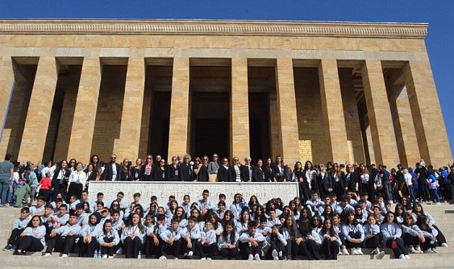 100. yılda 100 çocukla Atatürk'ün huzurunda