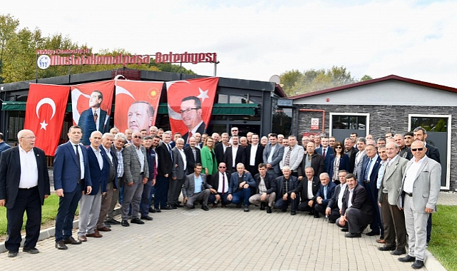 Başkan Kanar Muhtarlar ile beraber
