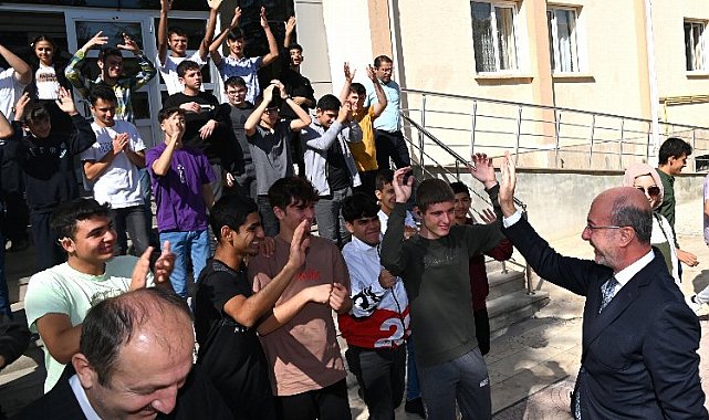 Başkan Pekyatırmacı öğrencilerle buluştu