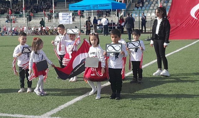 Bilecik Pazaryeri'nde 100. yıl coşkusu