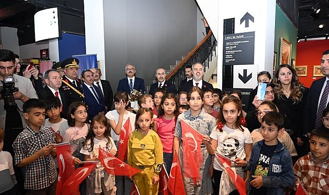 Bir Cumhuriyet Ressamı Şefik Bursalı