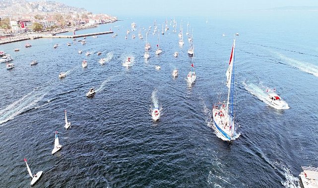 Bursa Mudanya'da Cumhuriyet coşkusu denize taştı