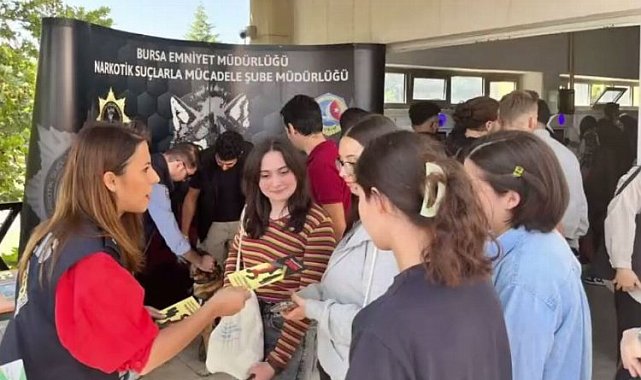 Bursa'da narkotik ekipleri farkındalık için sahada