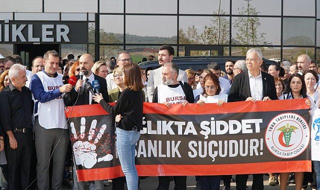 Bursa'da sağlık çalışanları da 'yeter artık' dedi
