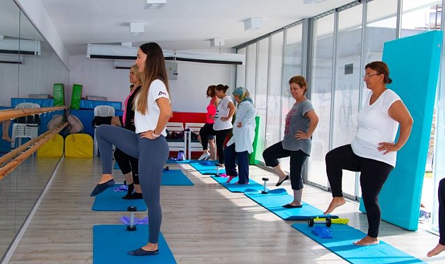 Kadınlara ücretsiz pilates kursu