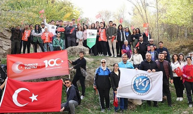Kayseri Üniversitesi'nden Koramaz Vadisi'nde renkli yürüyüş