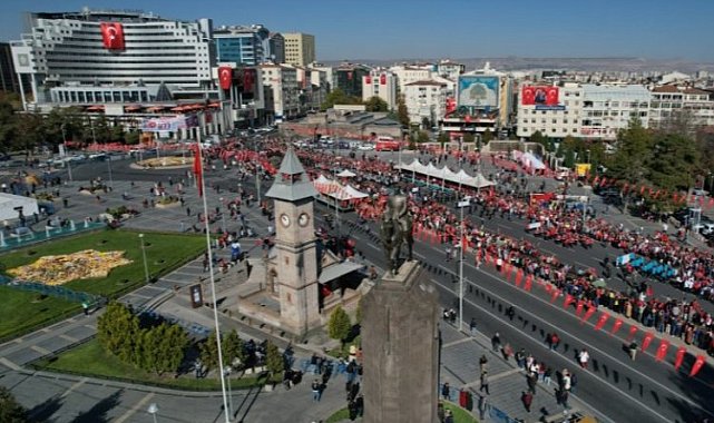 Kayseri'de 100'üncü yıla görkemli kutlama