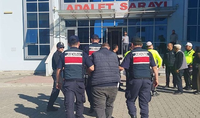 Keşan'da 17 kaçak göçmen yakalandı