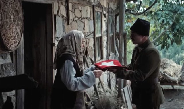 Keşanlı oyuncunun rol aldığı 100. yıl reklamı büyük beğeni gördü