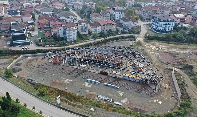 Kocaeli Gölcük terminalinde çatı imalatı sürüyor