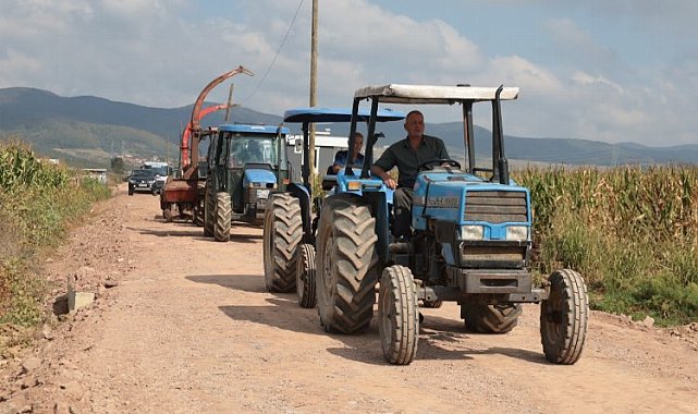 Kocaeli kırsalında çiftçinin yolu iyileştiriliyor