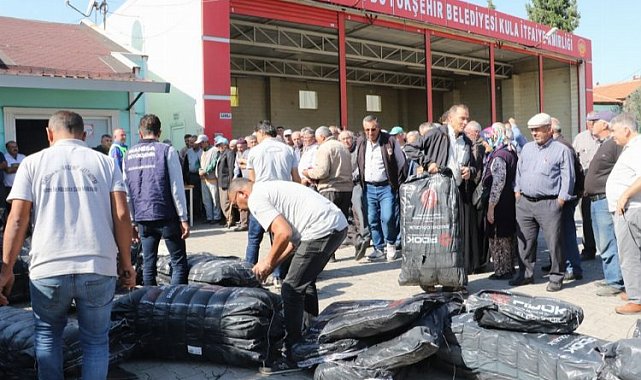 Kula ve Selendili üreticilere zeytin hasat örtüsü